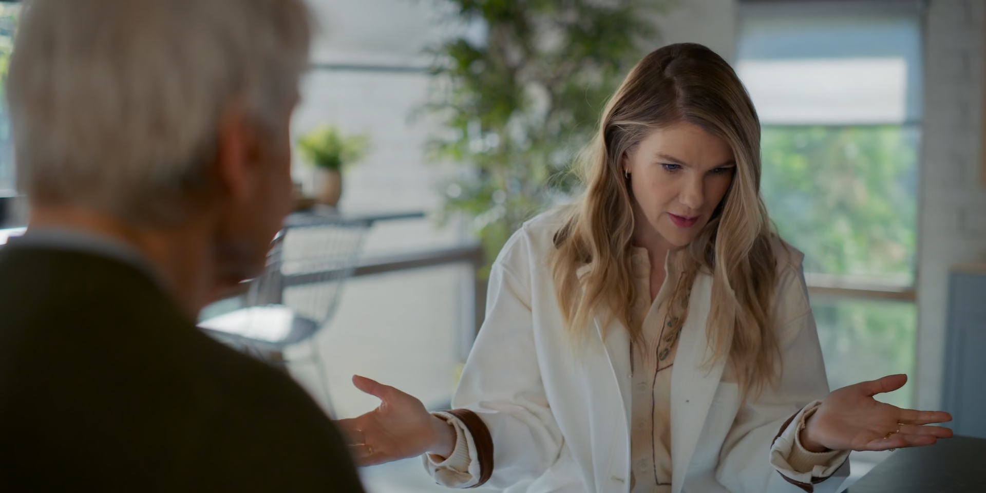 Screens/Shrinking.S03E05.1080p.x265-ELiTE.Screen0004.png