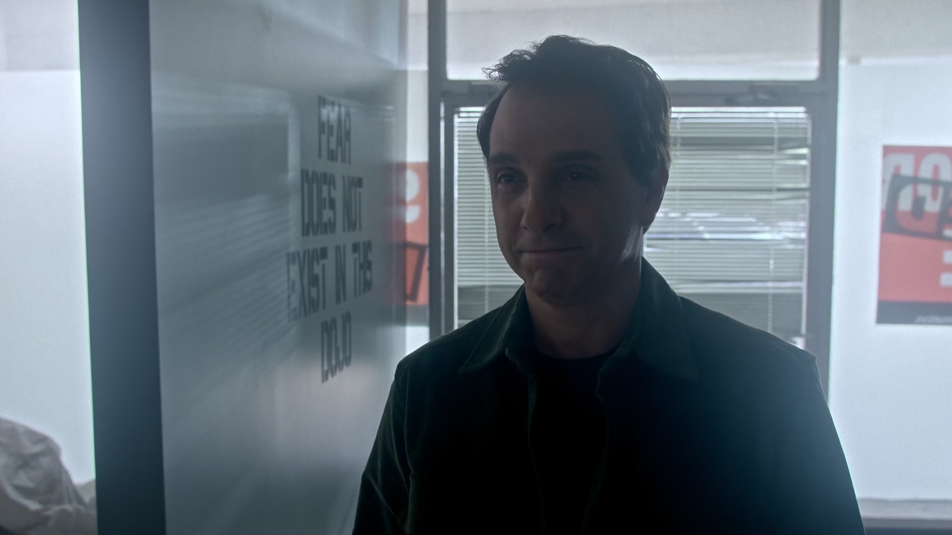 Screens/Cobra.Kai.S06E14.1080p.x265-ELiTE.Screen0001.png