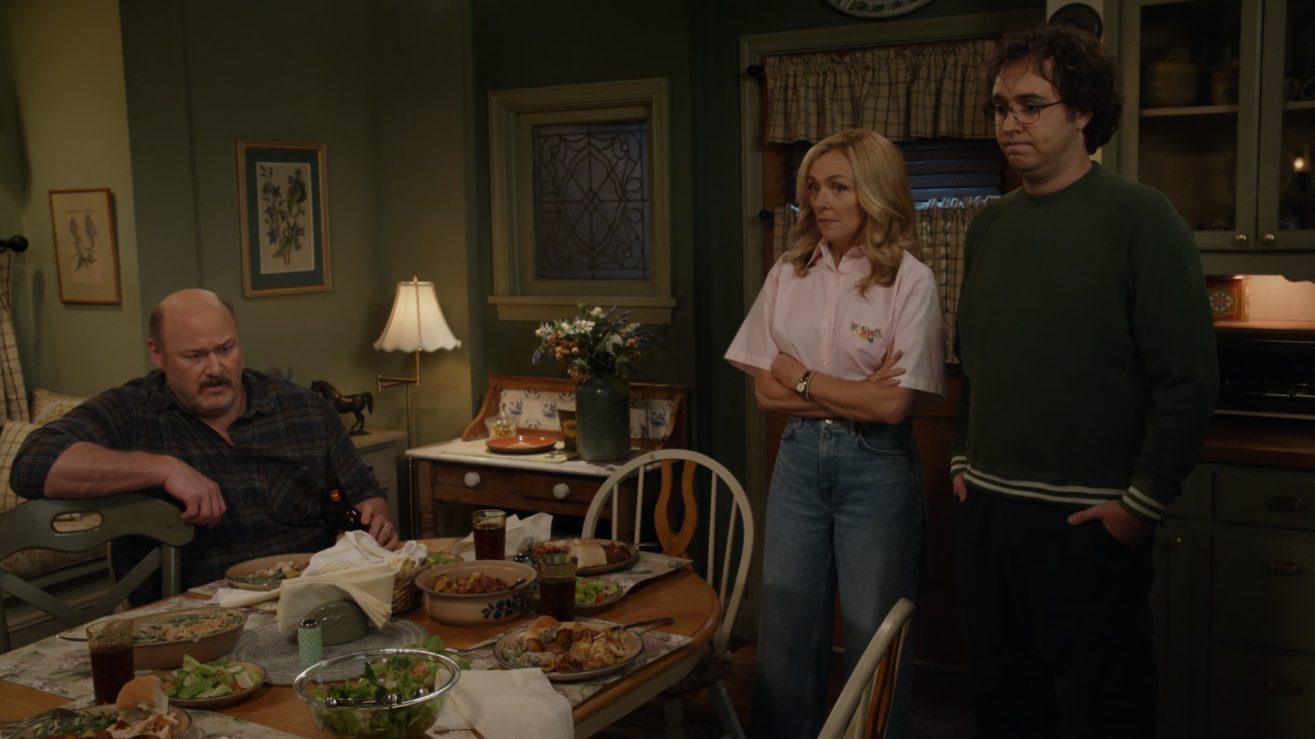 Screens/Georgie.and.Mandys.First.Marriage.S02E14.1080p.x265-ELiTE.Screen0003.png