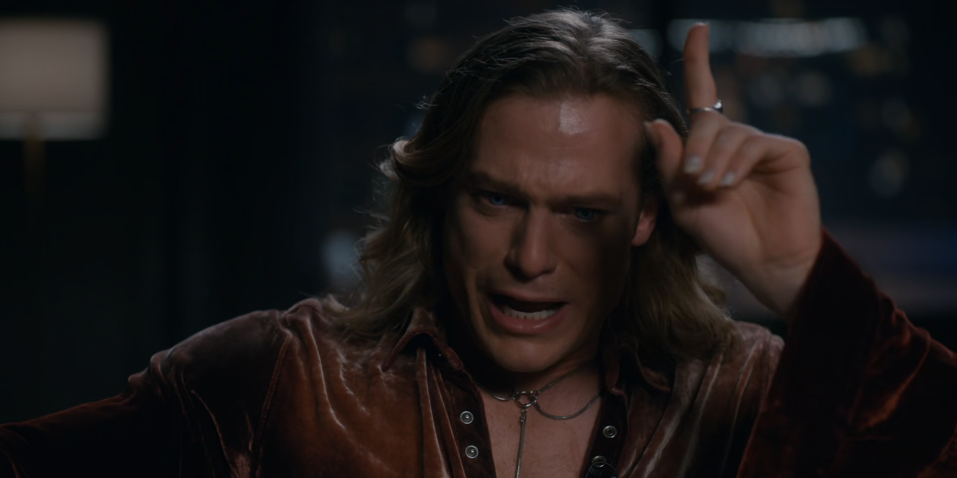 Screens/Interview.with.the.Vampire.S03E03.1080p.x265-ELiTE.Screen0003.png