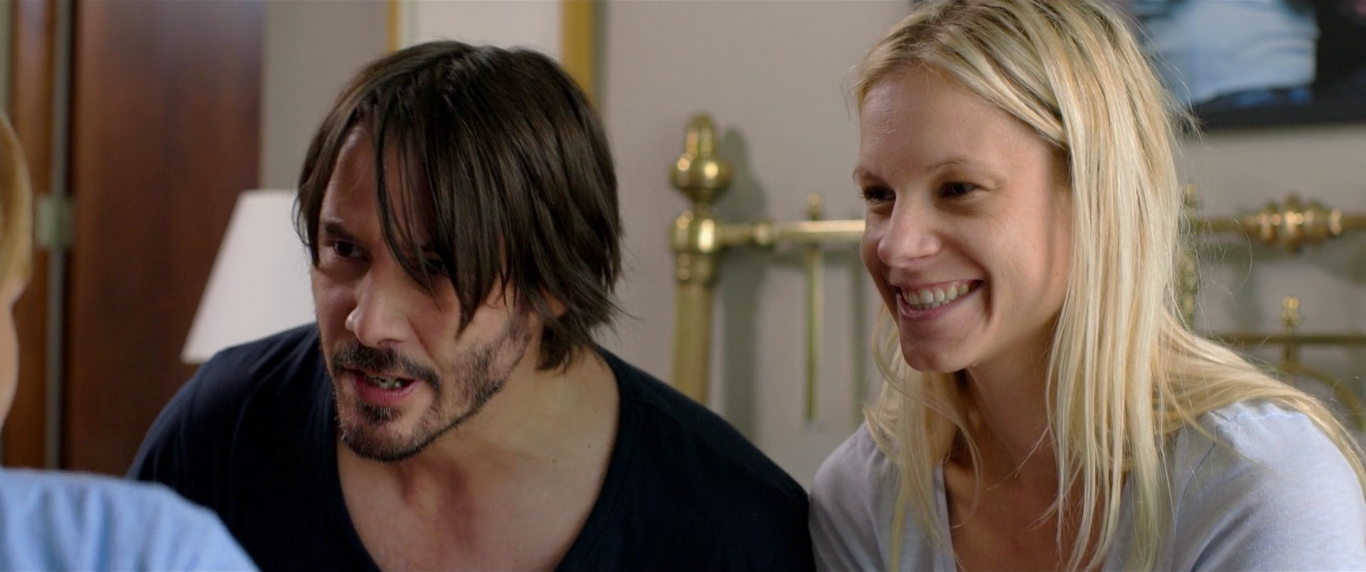Images/Knock.Knock.2015.1080p.BluRay.AC3.x264-ETRG.mkv0008.png