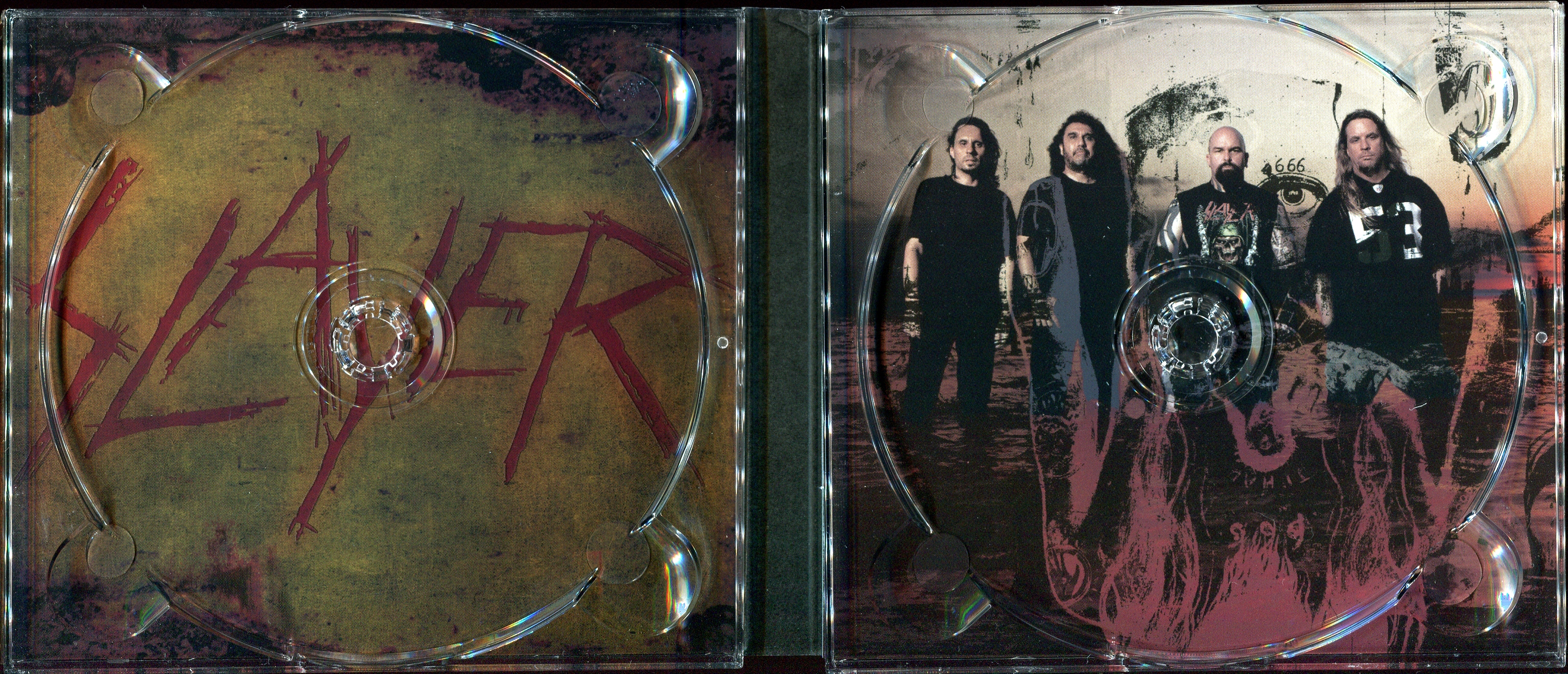 Albums/2006 - Christ Illusion (2007 Special Limited Edition)/Covers/Inside.jpg