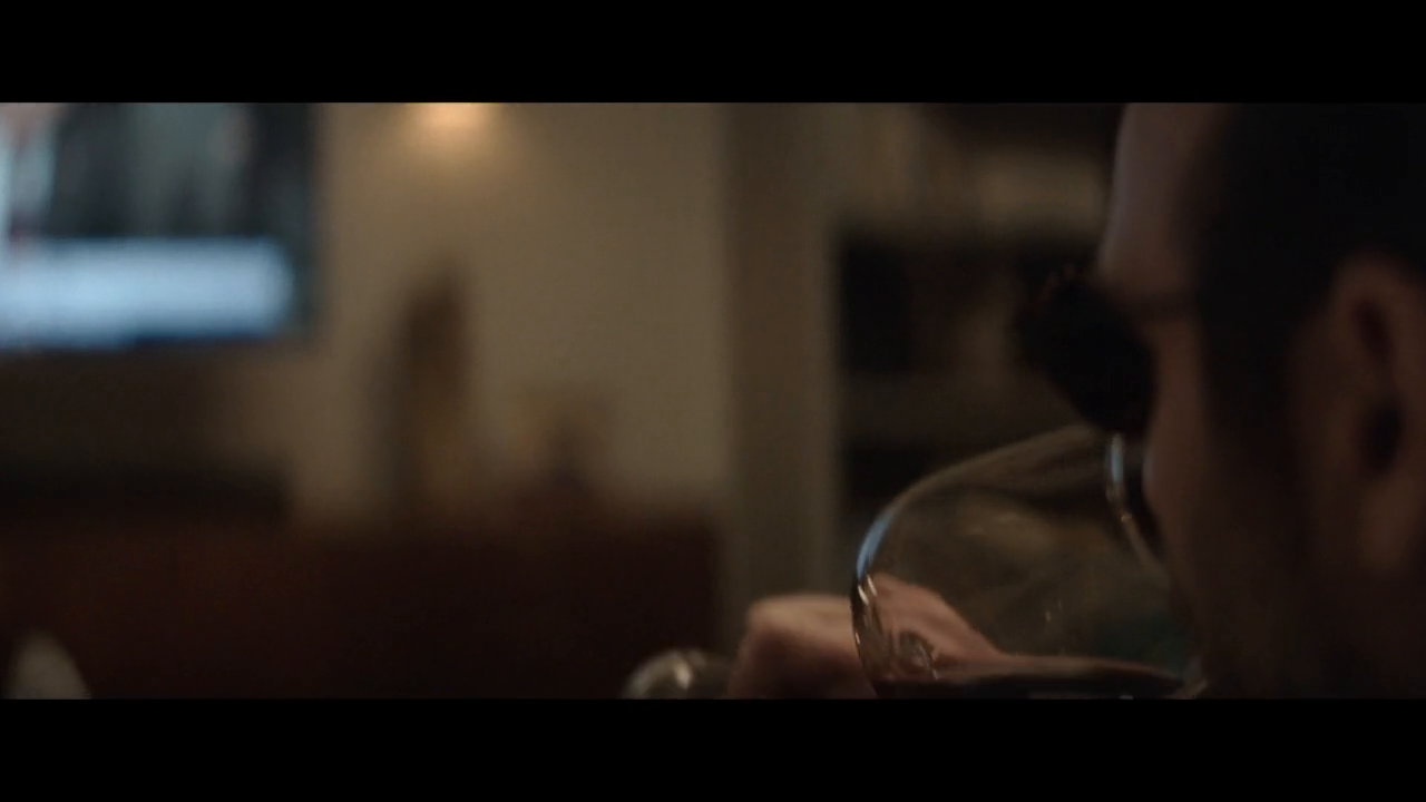 Screens/Daredevil.Born.Again.S01E02.720p.x264-FENiX.Screen0001.png