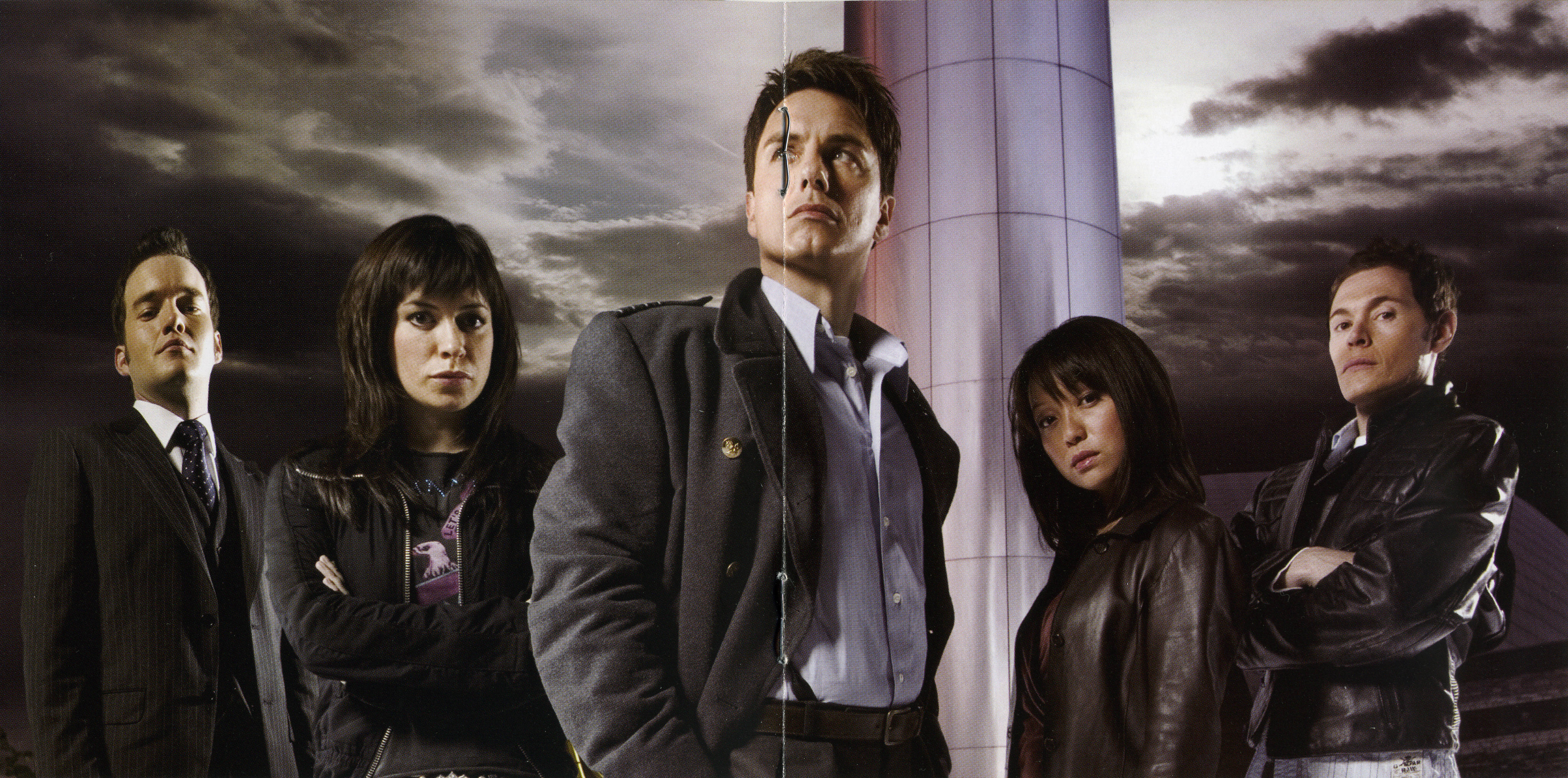 CD Art/Torchwood - OST - CD Booklet 2.jpg