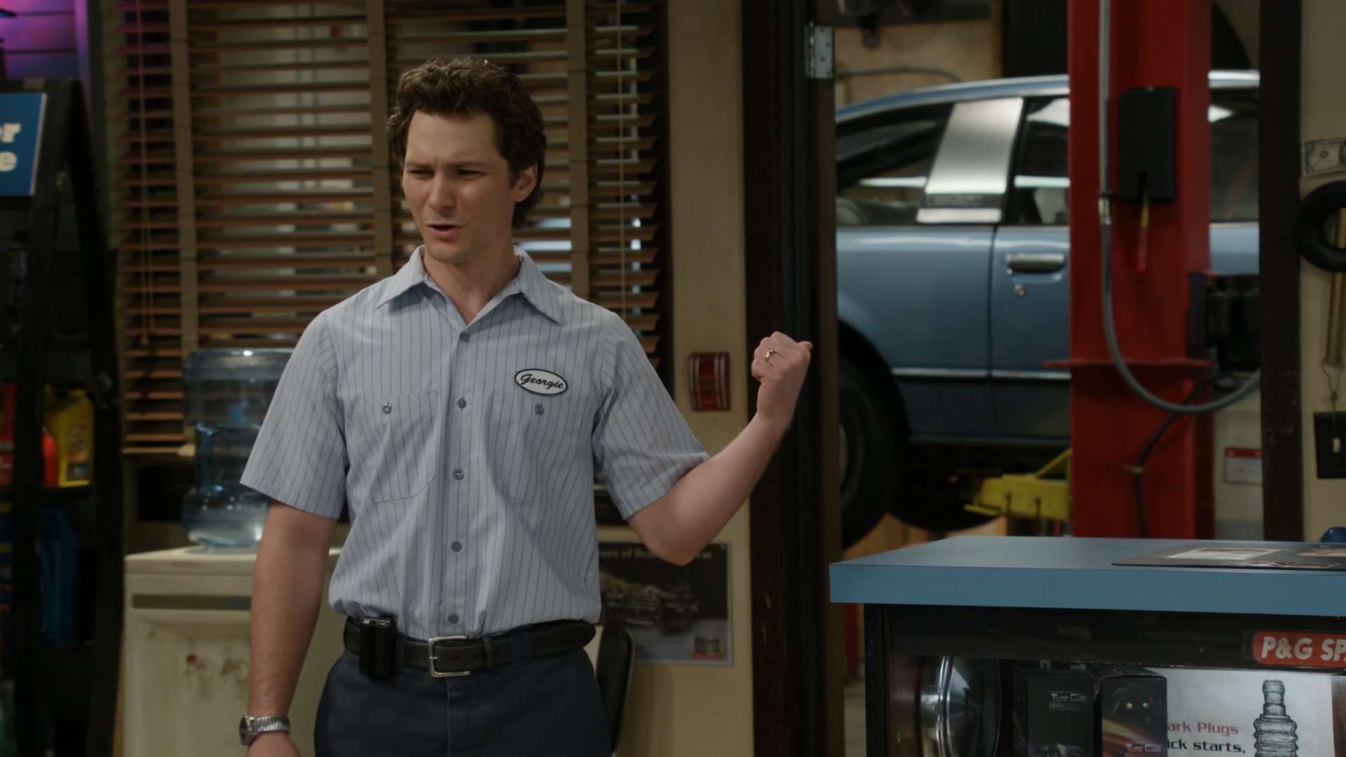 Screens/Georgie.and.Mandys.First.Marriage.S02E12.1080p.x265-ELiTE.Screen0004.png