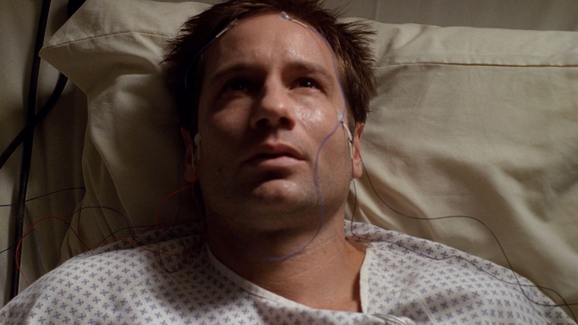 Screens/The.X-Files.S07E01.1080p.BluRay.AVC.x264.MULTi.AC3-STM.jpg