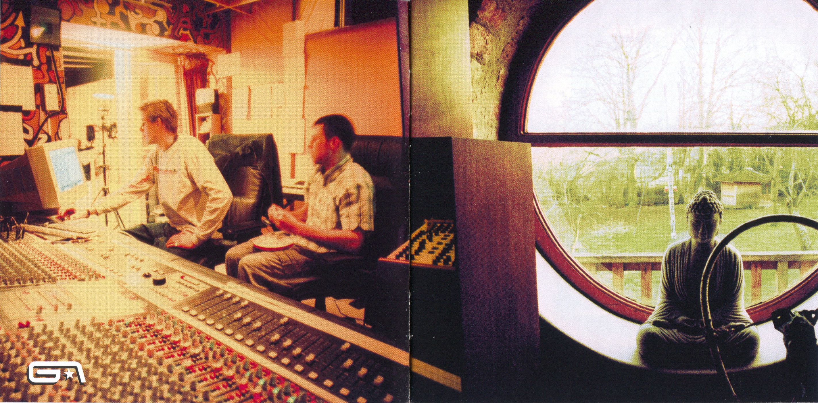 Artwork/Booklet 02-03.jpg