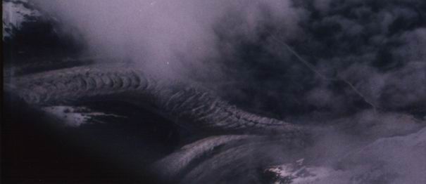 Photos of Sky Dragons/Sky Dragons over Tibet (closeup).jpg