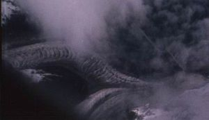 Photos of Sky Dragons/Sky Dragons over Tibet (closeup2).jpg
