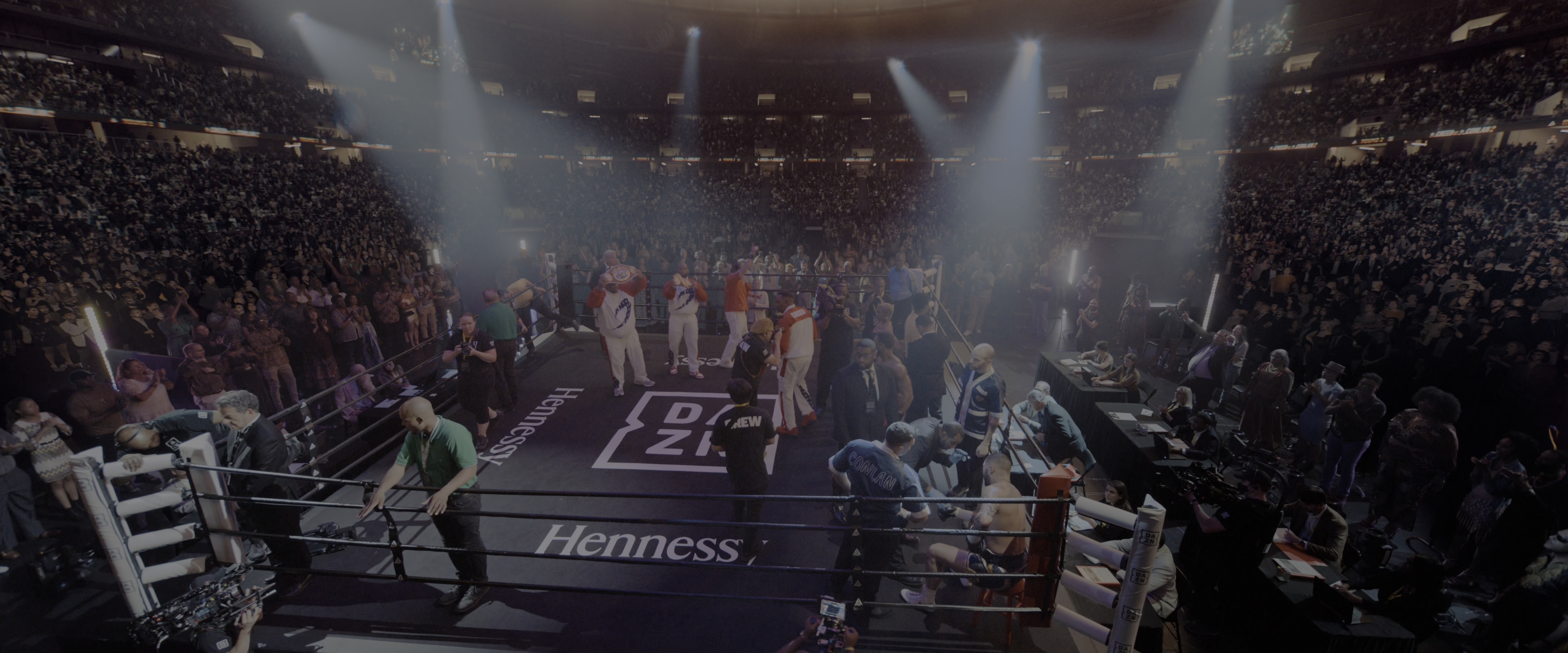 Sample,Screens/Creed III 2023 AMZN 4K Screen 03.jpg