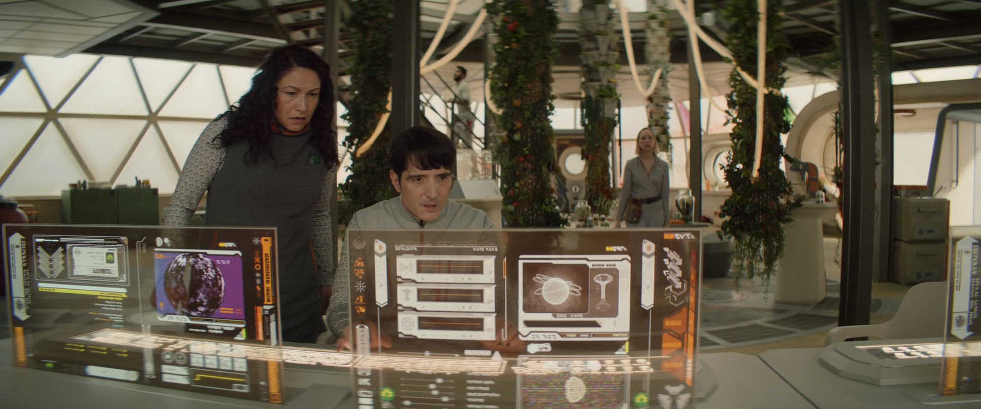 Screens/Murderbot.S01E06.1080p.x265-ELiTE.Screen0002.png