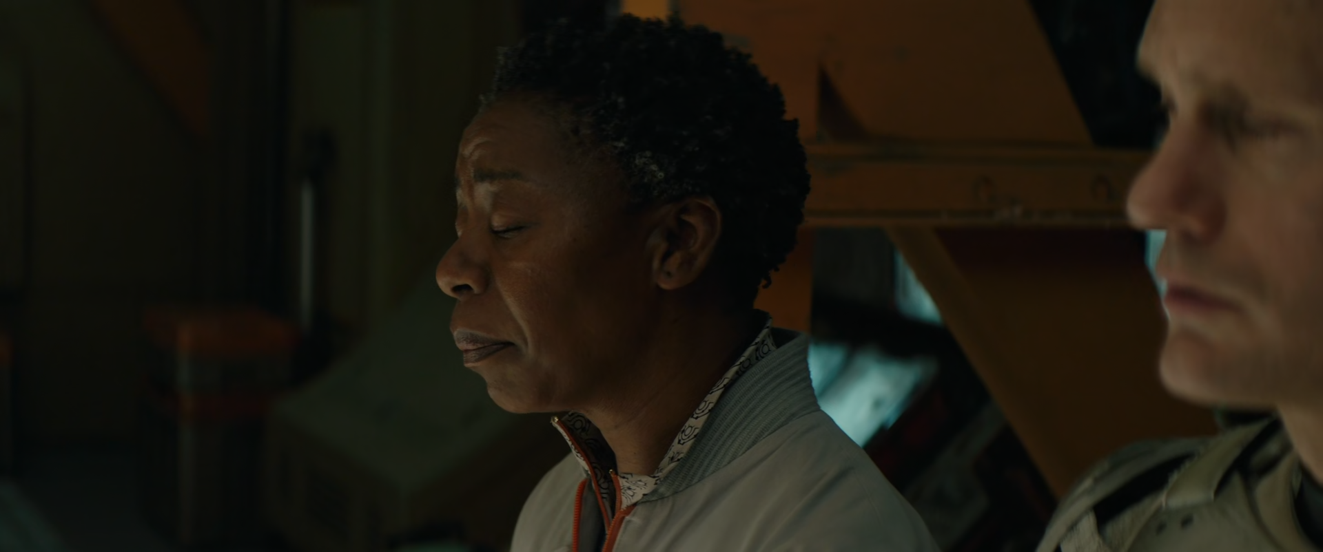 Screens/Murderbot.S01E06.1080p.x265-ELiTE.Screen0003.png