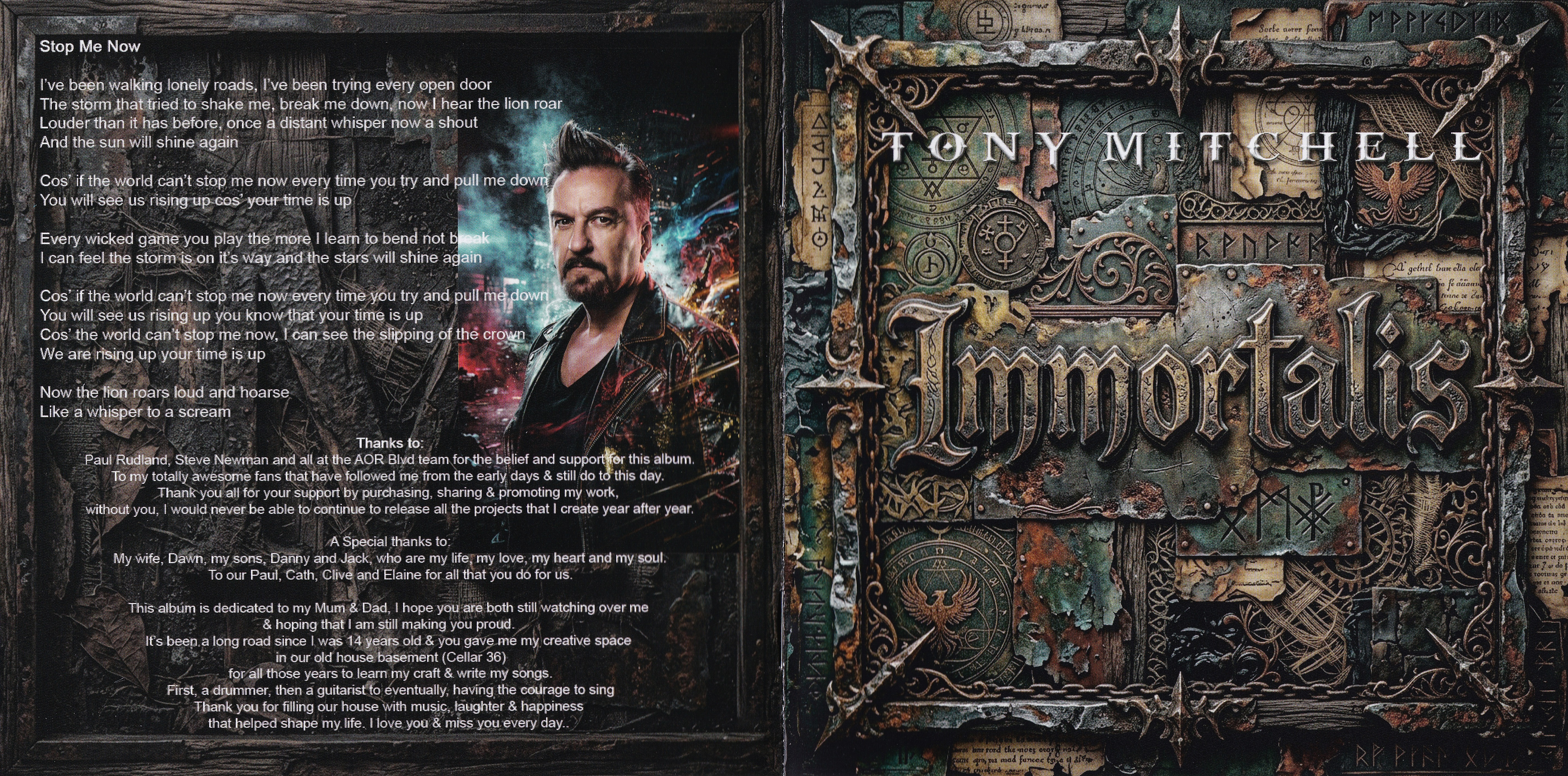 Artwork/Booklet 01.jpg