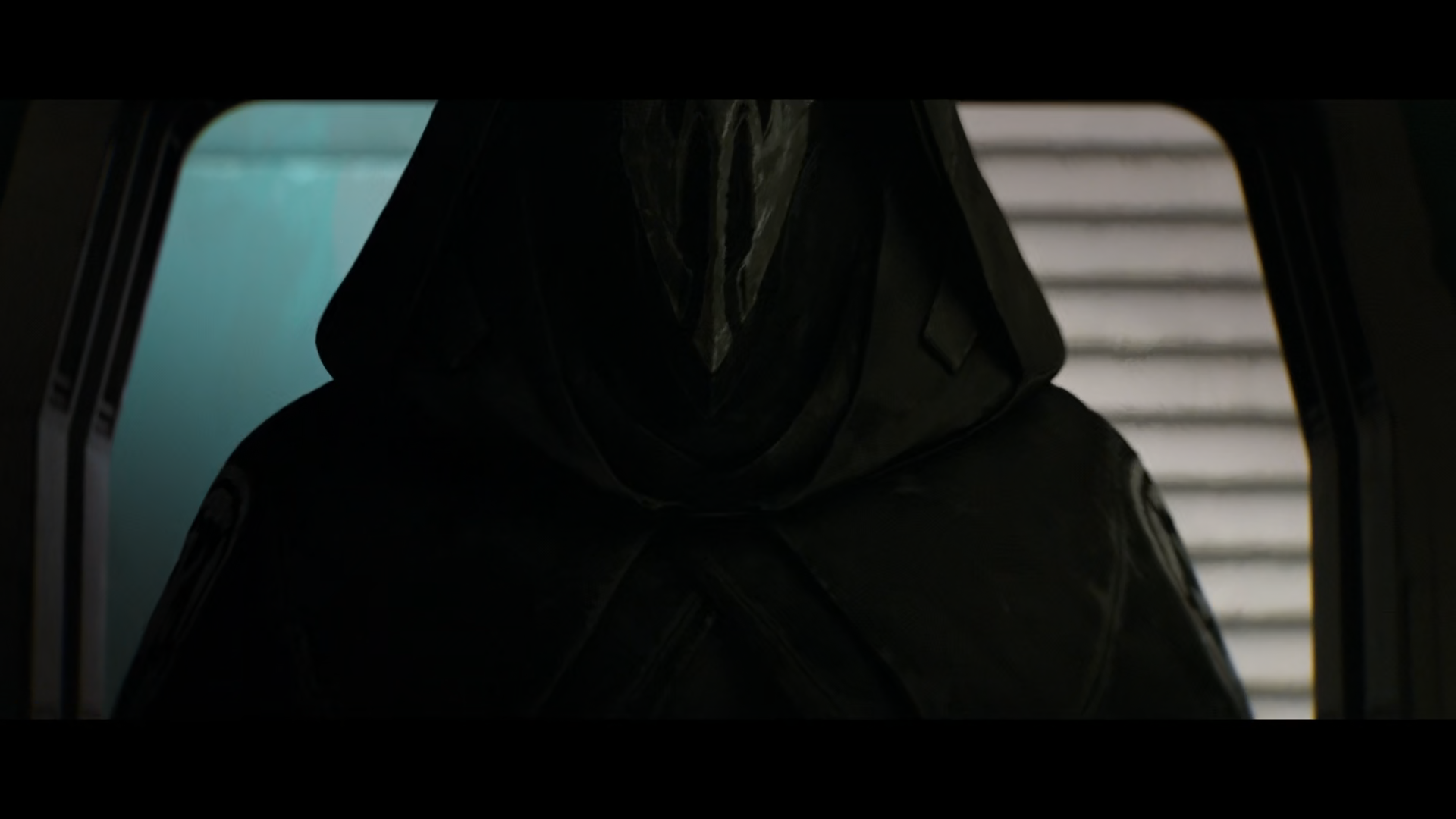 Screens/Star.Wars.Maul.Shadow.Lord.S01E08.1080p.x265-ELiTE.Screen0002.png