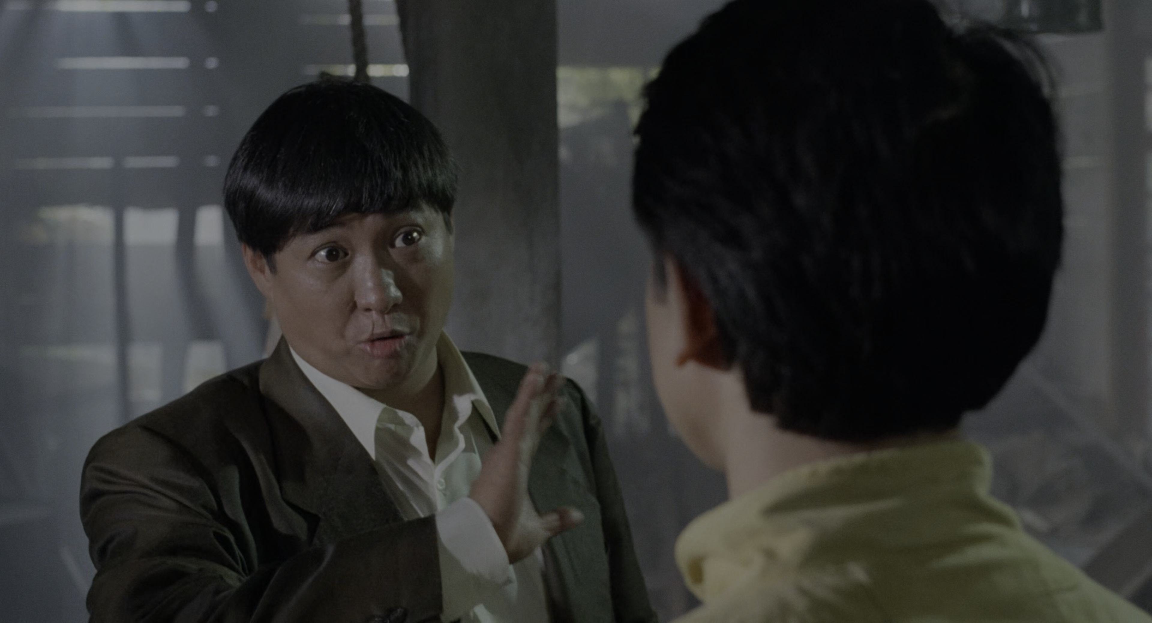 Fei lung mang jeung AKA Dragons Forever (1988).mkv_snapshot_00.13.13_[2026.07.31_10.18.18].png