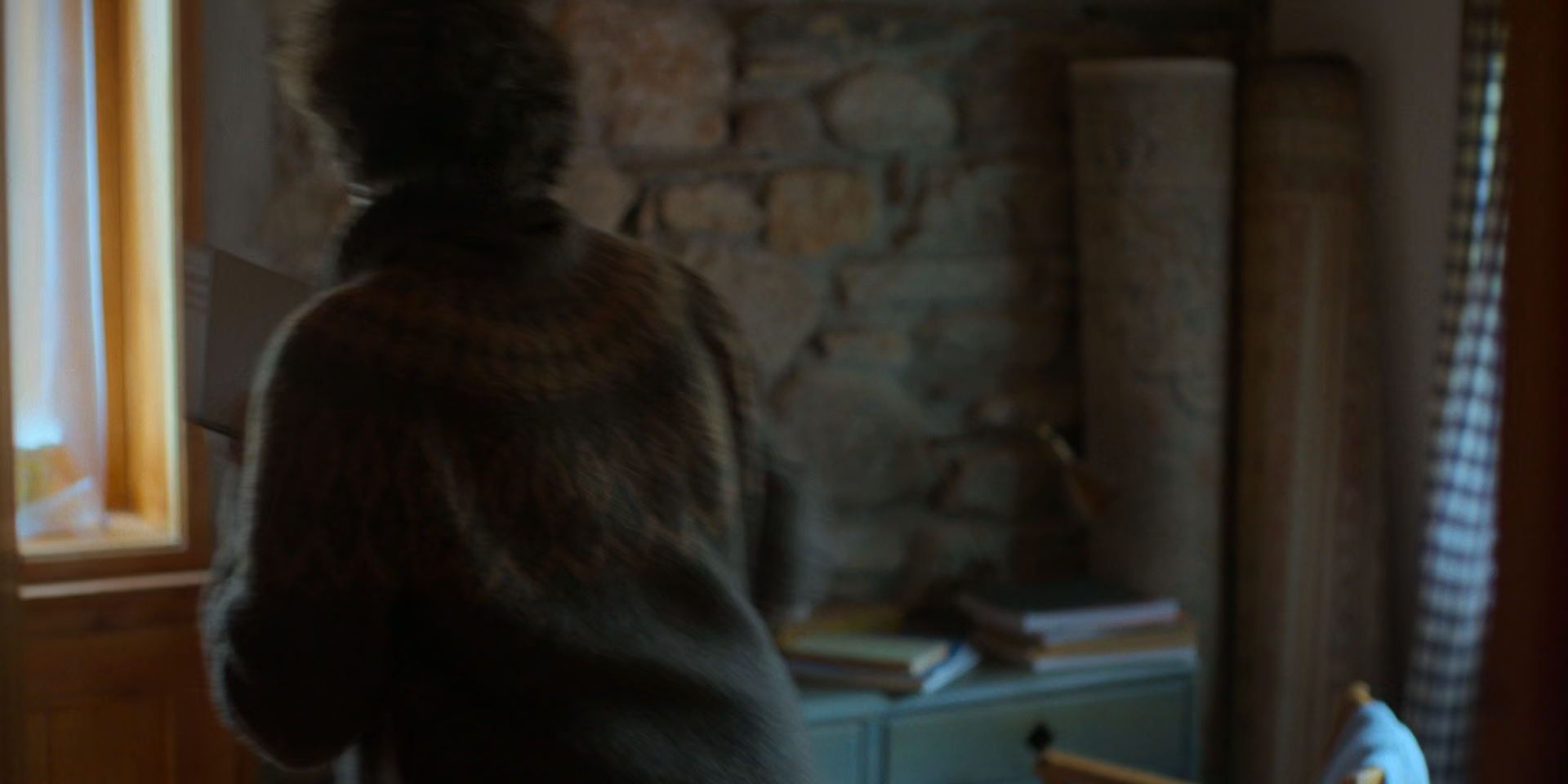 Screens/The.Night.Manager.S02E04.1080p.x265-ELiTE.Screen0001.png