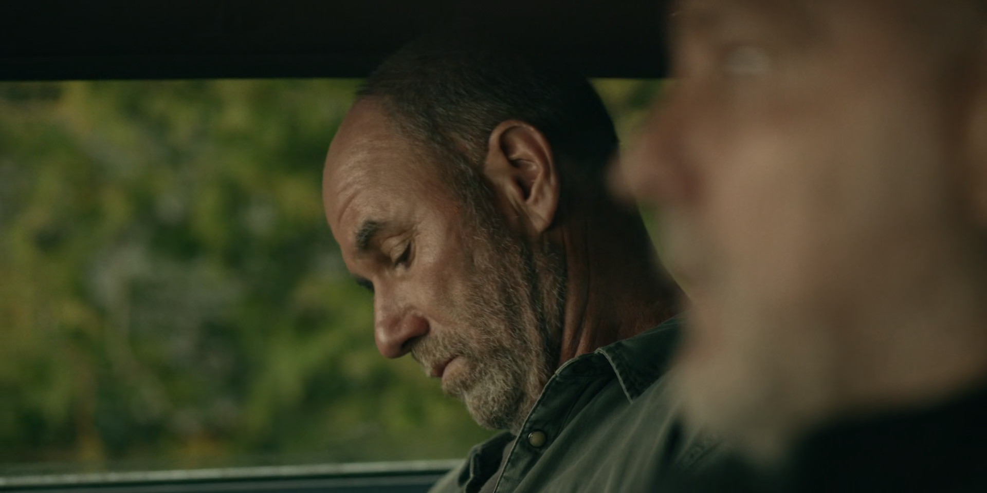 Screens/Task.S01E04.1080p.x265-ELiTE.Screen0002.png