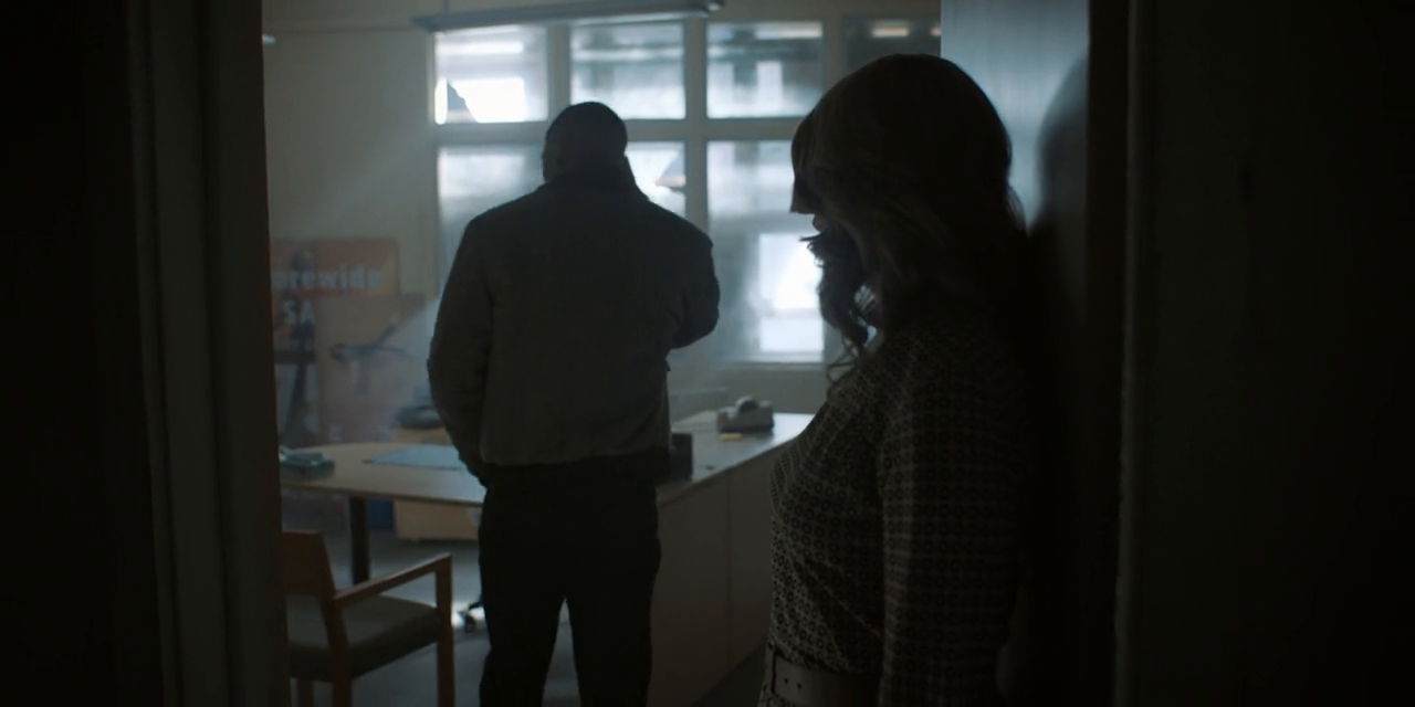 Screens/Lanterns.2026.S01E03.720p.x264-FENiX.Screen0001.png